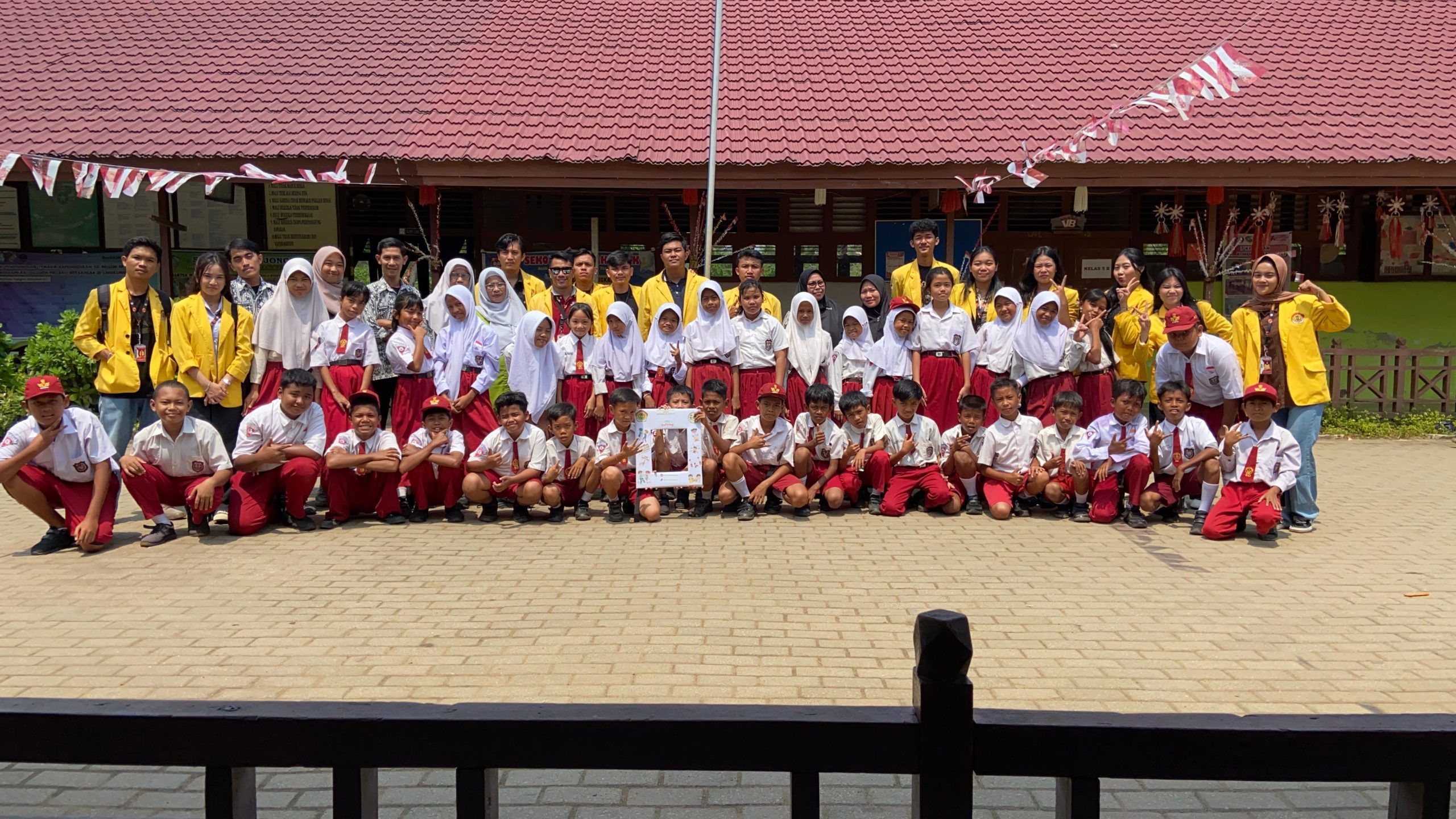 Menumbuhkan Manfaat, KKN UPB Kelompok 15 Berdampak Positif di Desa Sungai Nipah